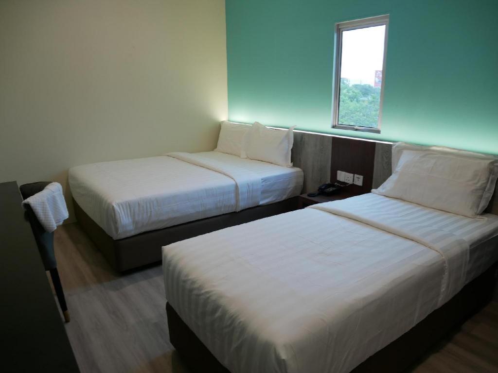 Pantai Regal @ Centre Hotel